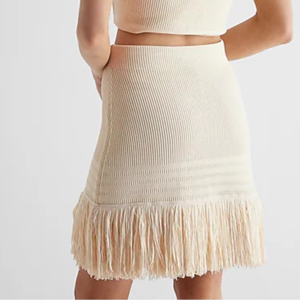 Express Ivory Knit fringe skirt - Picture 3 of 7